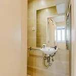 Rent4rest Downtown Tiny *