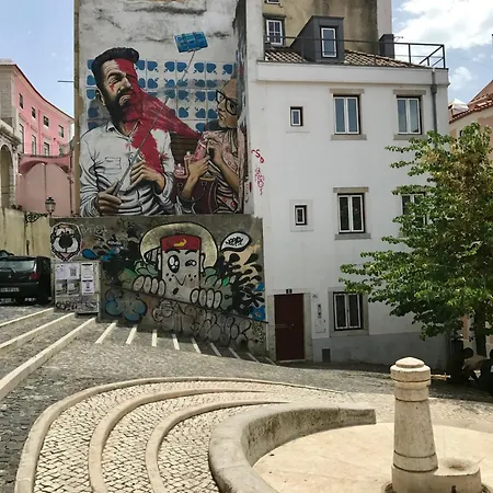 Rent4Rest Lisbon Downtown Tiny Studio Apartments *