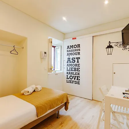 Rent4Rest Lisbon Downtown Tiny Studio Apartments *