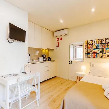 Rent4Rest Lisbon Downtown Tiny Studio Apartments