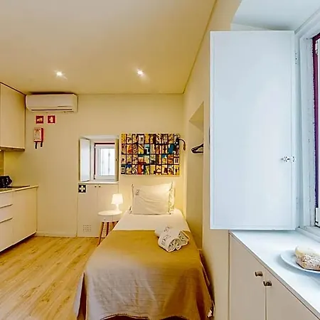 Rent4rest Downtown Tiny Διαμέρισμα *