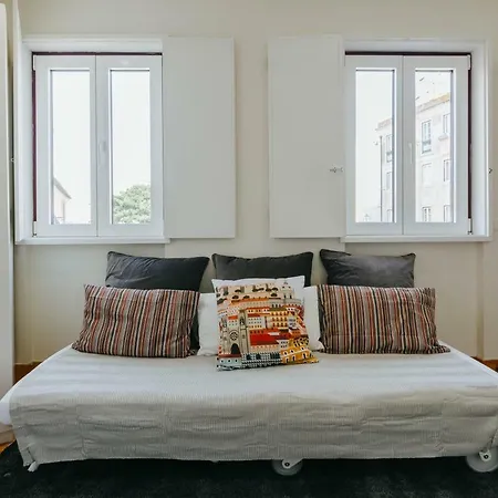 Rent4Rest Lisbon Downtown Tiny Studio Apartments Lissabon