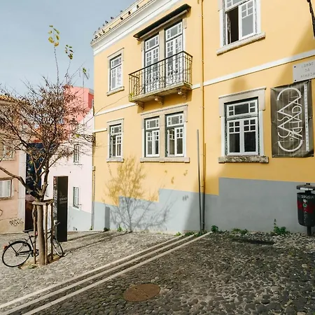 Rent4Rest Lisbon Downtown Tiny Studio Apartments *