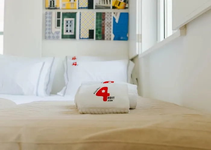 Rent4rest Downtown Tiny 리스본