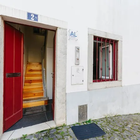 Апартаменты Rent4Rest Lisbon Downtown Tiny Studio Apartments *
